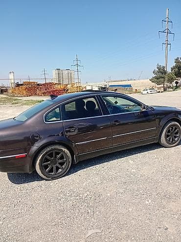 volkswagen passat 2005: Volkswagen Passat sedan,Texniki baxış,sığorta olunub 1 illik.Maşın hər — 10