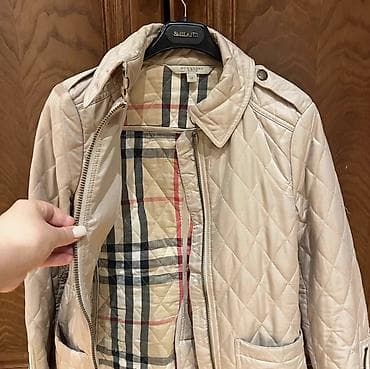 geyim alıram: Burberry London qadın üst geyimi yeni kimidir M razmer çox baha alinib — 2