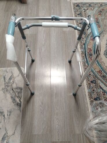 tibbi xalatların satışı: Yeni yurutucu xadilok — 2