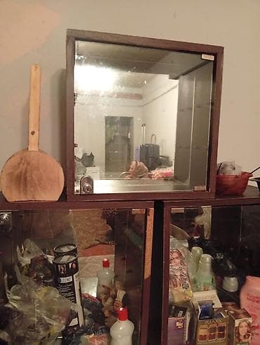 hamam dolabi: Güzgülü divar şkafı (asılqanlı dolab) - Kvadrat formalı, tünd rəngli — 2
