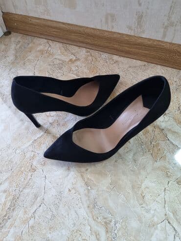 женские толстовки на молниями: Туфли, Размер: 38, цвет - Черный, Б/у — 3