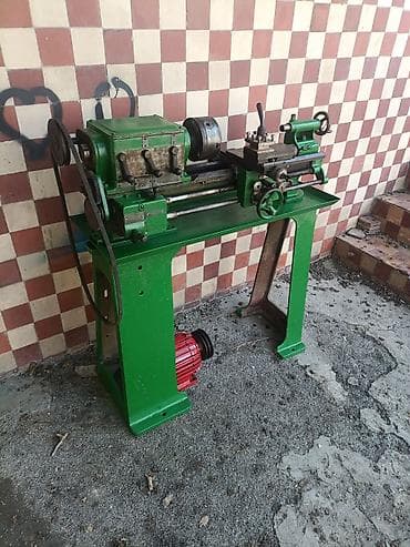 perda: Metall üçün kiçik ölçülü torna dəzgahı - Universallıq: mil, flanş — 2