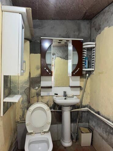 Günlük kirayə evlər: 80 kv. m, 2 otaqlı, İşıq, Su, Kanalizasiya — 10