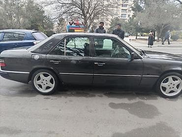 111 mətin: Mercedes-Benz 200: 2 l | 1992 il Sedan — 6
