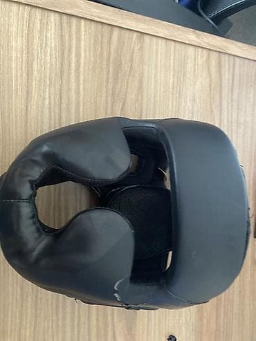 Boks/MMA üçün başlıq - Tam üz qoruması: alın, yanaqlar, çənə və