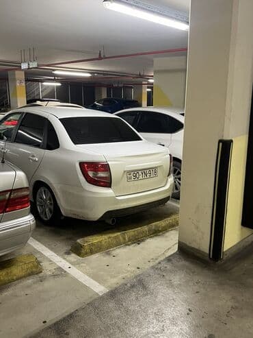 porsche qiymeti bakida: VAZ (LADA) Granta: 1.6 l | 2024 il 3700 km Sedan — 3