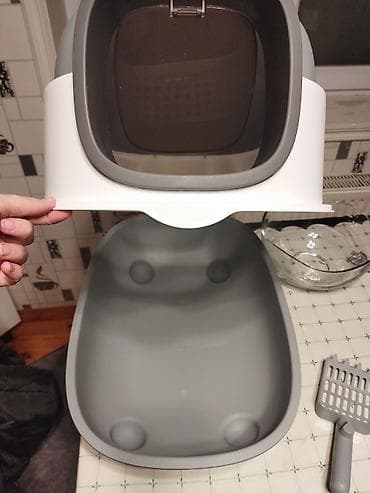 ev kirpisi: Qapalı pişik tualeti – skavjala ilə - Rəng: boz/ağ - Qapalı “kub” — 2