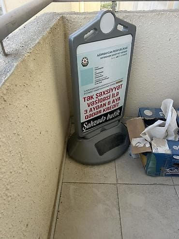 Reklam lövhələri: Sahədə reklam stendi Məhsulun təsviri: - Material: möhkəm plastik — 1