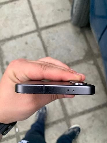 mikrofon: Smartfon – 8 GB RAM, 256 GB yaddaş Xüsusiyyətlər: Yenidir qutusu — 4