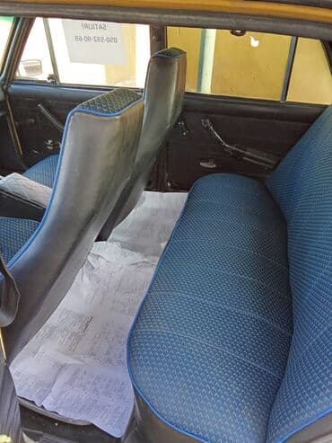 nol 6 qiymeti: VAZ 2106 sedan - Korpus: 4 qapılı sedan, sarı rəng, xrom yan — 4