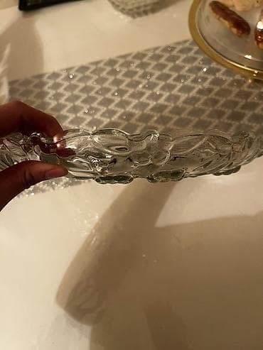 8 marta aid sekiller: Varenıya ucun olan ve çerez ucun olan ıkısı bırlıkde 11 azn — 3