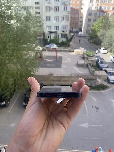 ayfon qulaqciq: IPhone 12, Qara — 3