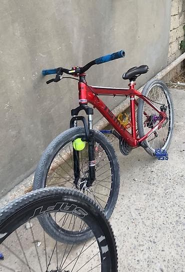 velosiped kameri: İdeal Vezyetde Bez prablem isma chinar g.1 satılır arxa top hassans 7 — 2