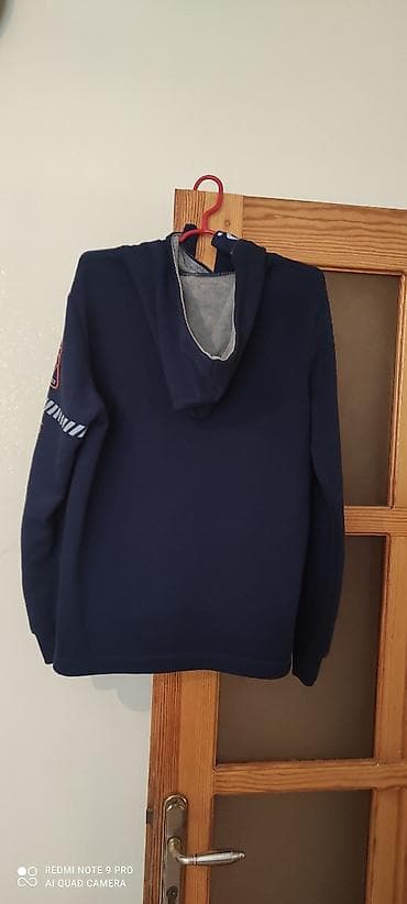 de facto sweatshirt: 2 ədəd uşaq sviteri/svitşot dəsti.20 man 1) Tünd göy kapüşonlu — 4