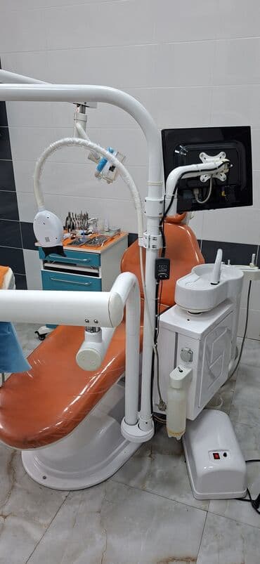 salon ucun dolab: TƏCILI!ikisi birlikde.ustaliq ishleri var.2sinden birini babat yigmaq — 2