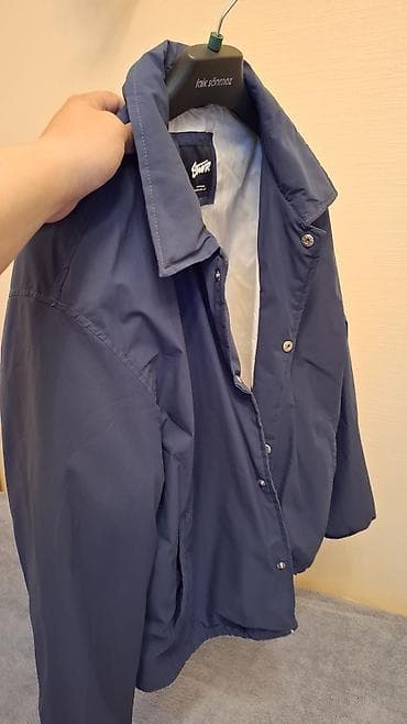 coban geyimi: Pull bear Unisex yüngül küləkkeş – tünd mavı rəngdə - Model: klassik — 1