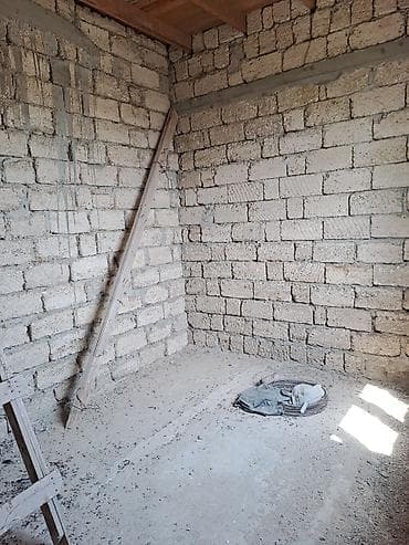 2 mərtəbəli fərdi yaşayış evi İşıq çəkilib sayğac quraşdırılıb, su — 3