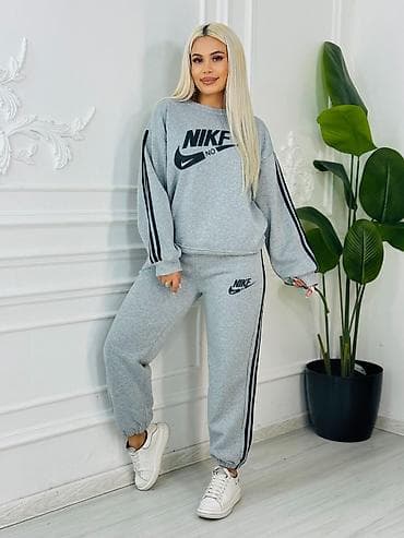 kostumlar: Qadın üçün iki hissəli idman dəsti - Üst: uzunqol sweatshirt, ön — 3