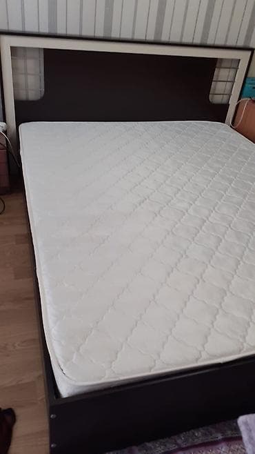 İki nəfərlik yataq dəsti - Ölçü: təxmini 160x200 sm (king/queen