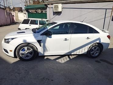 chery sedan 2008: Chevrolet Cruze: 1.4 l | 2011 il 304060 km Sedan — 4