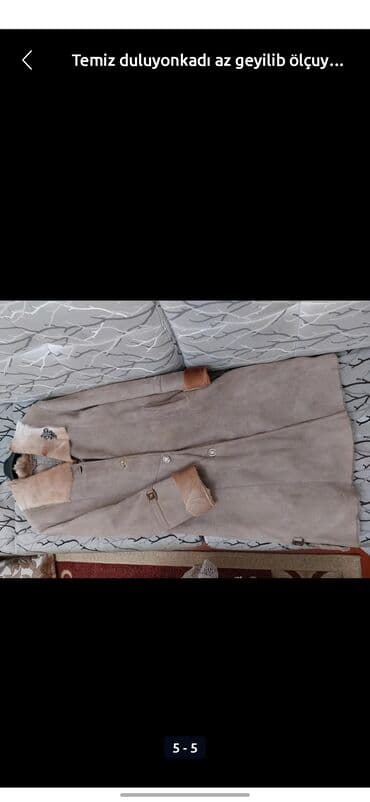 hazır hicablar: Bu zərif qadın kokteyl donu parlaq qırmızı rəngdə və axıcı parça ilə — 9