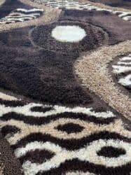 hicabli qadin sekilleri: Xalça — 2