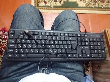 TECH-COM tam ölçülü simli klaviatura - Bağlantı: USB (kabel daxildir)