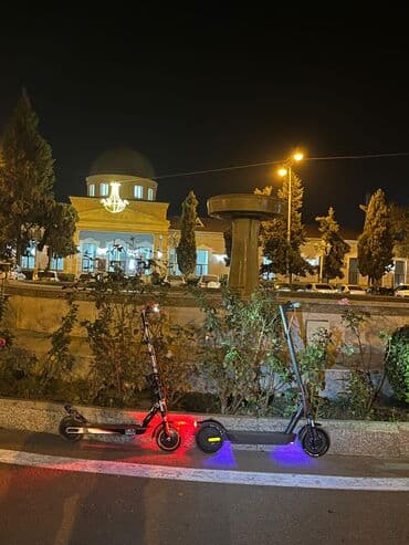 Книги и журналы: Б/у Электросамокат 8", 251 - 350 Вт, 26 - 35 км/ч, Самовывоз — 2