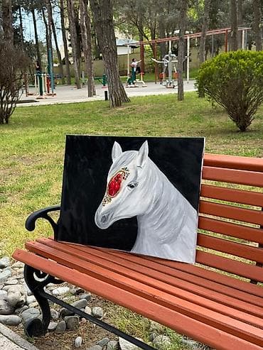 Mövzu: “Ağ At – Şərq naxışlı portret” rəsm əsəri - Texnika: kətan