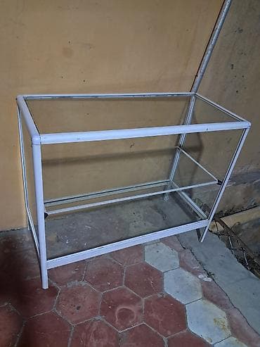 corek vitrini: Şüşə vitrin/stend - Material: möhkəm metal karkas, şəffaf şüşə raflar — 3