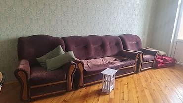 taxta bazari: Bordo rəngli yumşaq mebel dəsti: endirim olunacag - 3 hissədən ibarət — 1