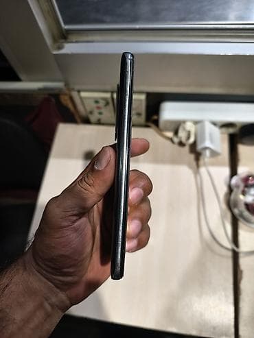 tablet 2 el: Xiaomi 12T, 256 GB, rəng - Qara, 
 Sensor — 4