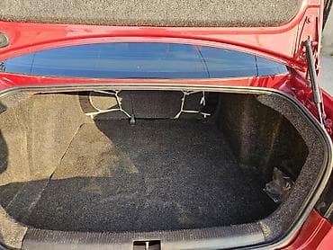 volkswagen: Volkswagen Jetta: 1.6 l | 2010 il Sedan — 6