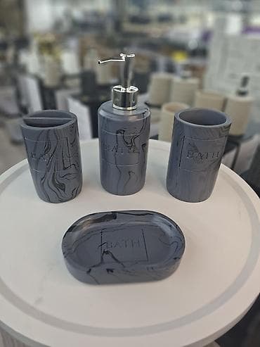 hamam aksessuarları: Hamam aksesuarları dəsti – dispenserli 4-lü set - Tərkib: maye sabun — 3