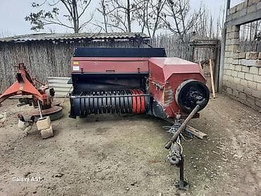 Rostselmaş Tukan HP Luxe pres-yığan (kiçik bağlama balya presi) -