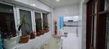 ağ şeher evler: Bakı, 3 otaqlı, Köhnə tikili, m. Nəsimi, 85 kv. m — 9