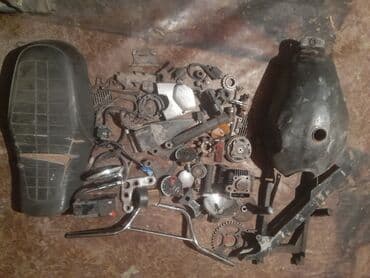 moto kaskı: Bu gördüyünüz bütün matasklet zapçasdları hamsı 50 manata satılır çox — 1