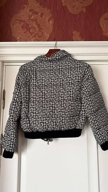 ağ kurtka: Puxovik kurtka, Balenciaga, S — 2