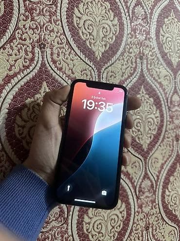 iphone 12 pro max en ucuz: IPhone 11, Qara, Face ID — 4