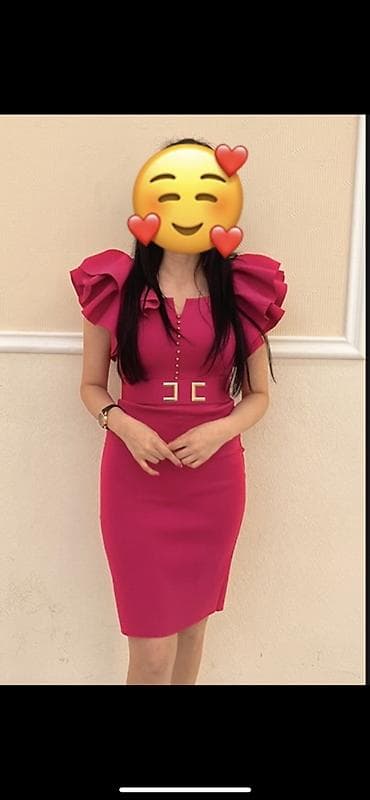 mexmer parca: Qadın paltarı – fuşya/çəhrayı ton - Model: bədənə oturan, dizə — 1