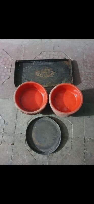 metbex ucun qab qacaq: Mətbəx qabları/Çörək qəlibləri dəsti Dəmirlər-3azn. Plastiklər-1 — 1