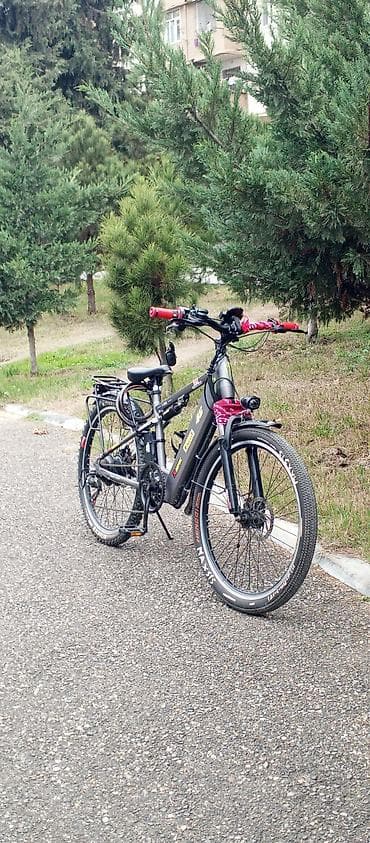 velosipedi: Elektrik velosipedi – mərkəzi batareya bloku və arxa mərkəzdə elektrik — 7