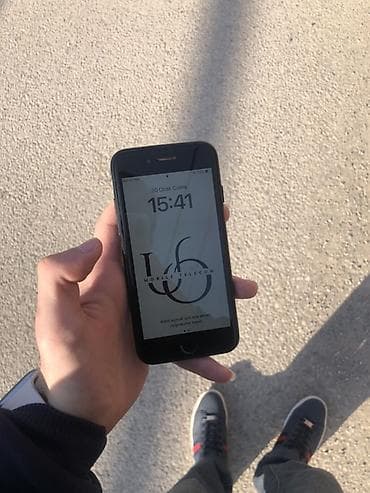 iphone 5 al: IPhone SE 2020, 64 GB, Qara, Barmaq izi — 1