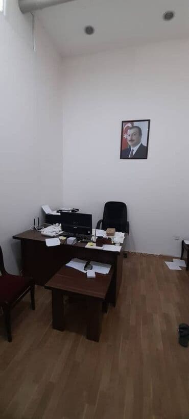 аренда сто: Gənçlik metrosuna yaxın 16 mərtəbəli binanın 1 ci mərtəbəsində sahəsi — 8