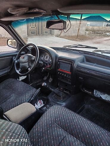 larzon disk: QAZ 3110 Volga: 2.3 l | 2003 il 314400 km Sedan — 5