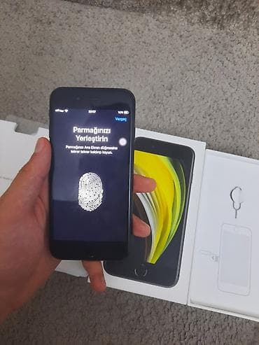 iphone 2020: IPhone SE 2020, 64 GB, Qara, Barmaq izi — 7