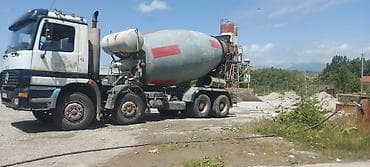 su kamaz: Mercedes-Benz betonqarışdıran (mikser) yük maşını 2002 ci ildir 10 — 3