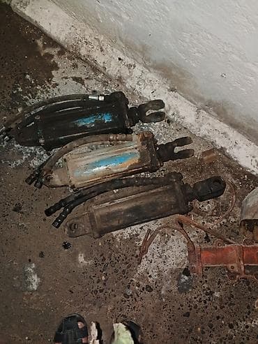 baklar ve cenler: Məhsul: Hidravlik silindrlər və metal qoruyucu qalxanlar (2 ədəd) — 6