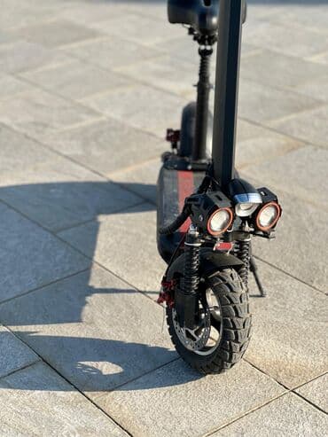 mopedlər elekdirikli: Kugo m4 pro bir sarjla 55kilo gider ve 60kmh suret kalxir.probeg 4000 — 3