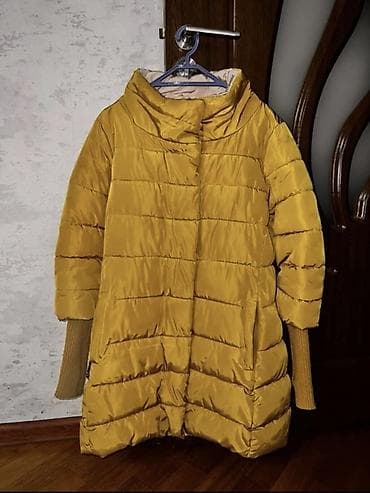 paltolar 2024: Qadınlar üçün isti qış/ payız paltosu – xardal-sarı rəngdə, qısa — 2